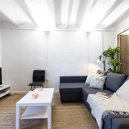 Apartment Citywall By Unik